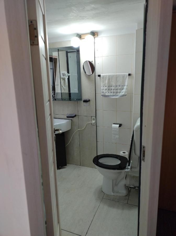 Studio Grivita Deva Luaran gambar